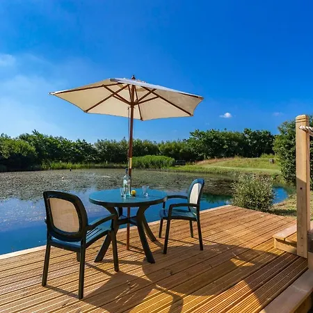 Lynstone Lakes Bude